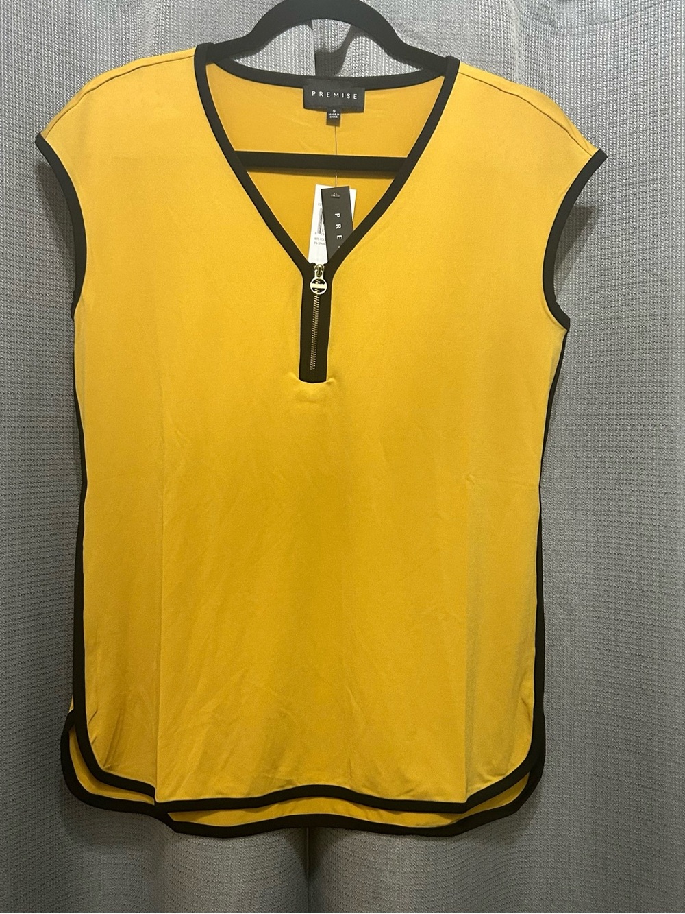 Premise Yellow V-Neck Zip-Front Sleeveless Top with Black Trim